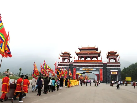 Mùa xuân về với lễ hội Tây Thiên Tam Đảo